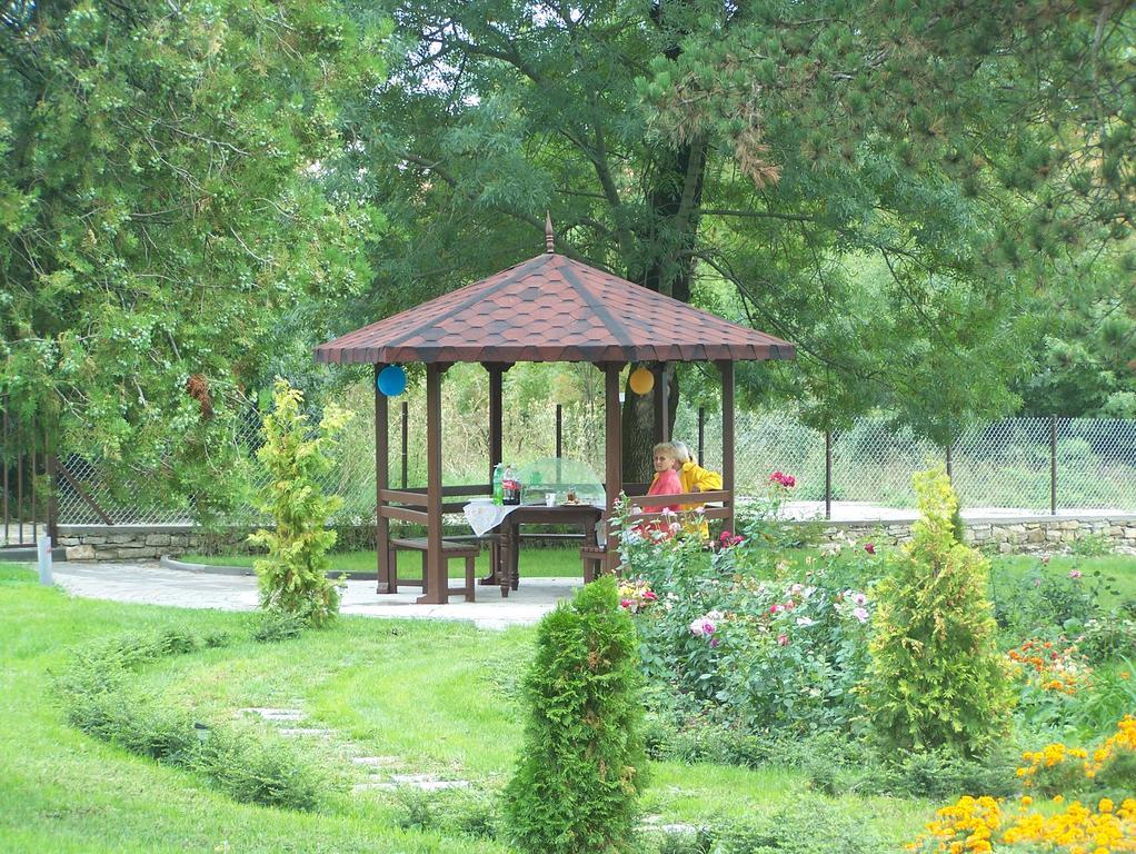 Guesthouse Gostilitsa Экстерьер фото